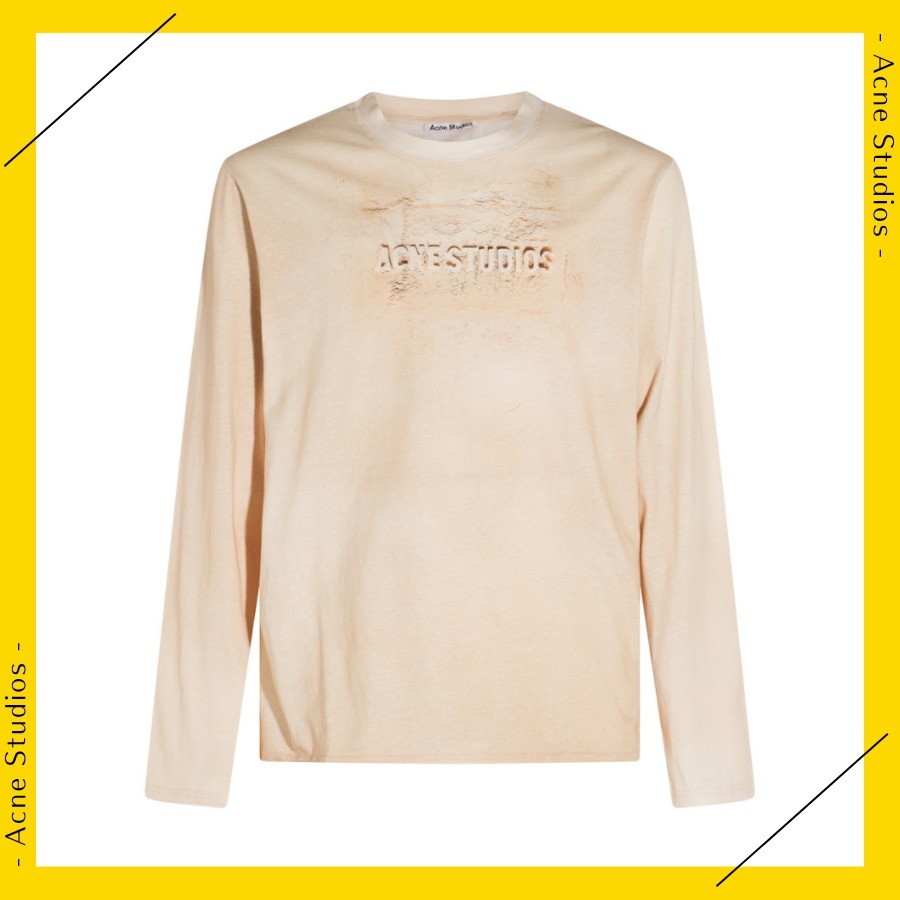 白スウェット革財布パンツ帽子バッグにAcneStudioアクネTシャツ