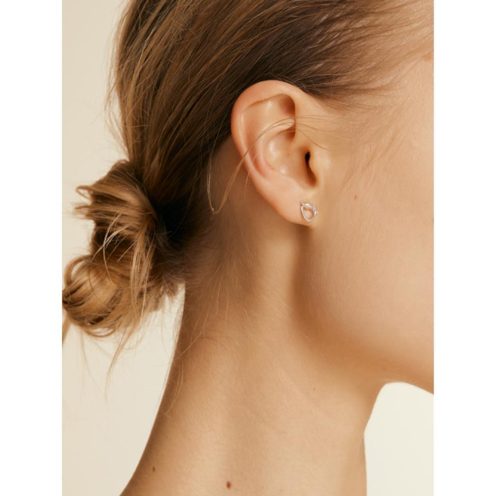◆STONEHENgE◆ Love Knot Silver Earrings