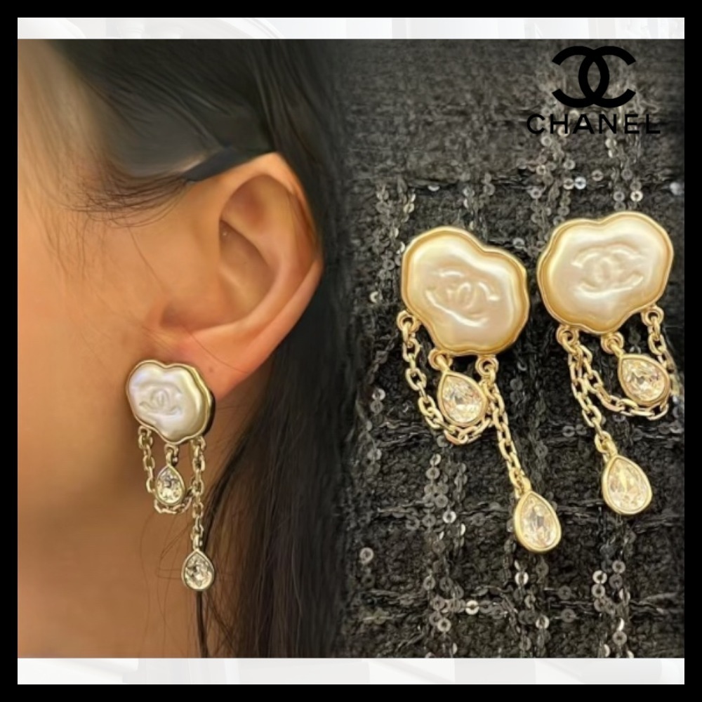 【優しい雰囲気で可愛い】CHANEL CCロゴ ピアス