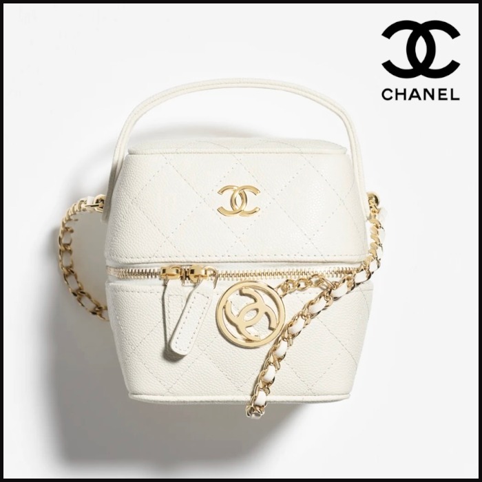 ★フォルムがカワイイ【 CHANEL 】ヴァニティケース