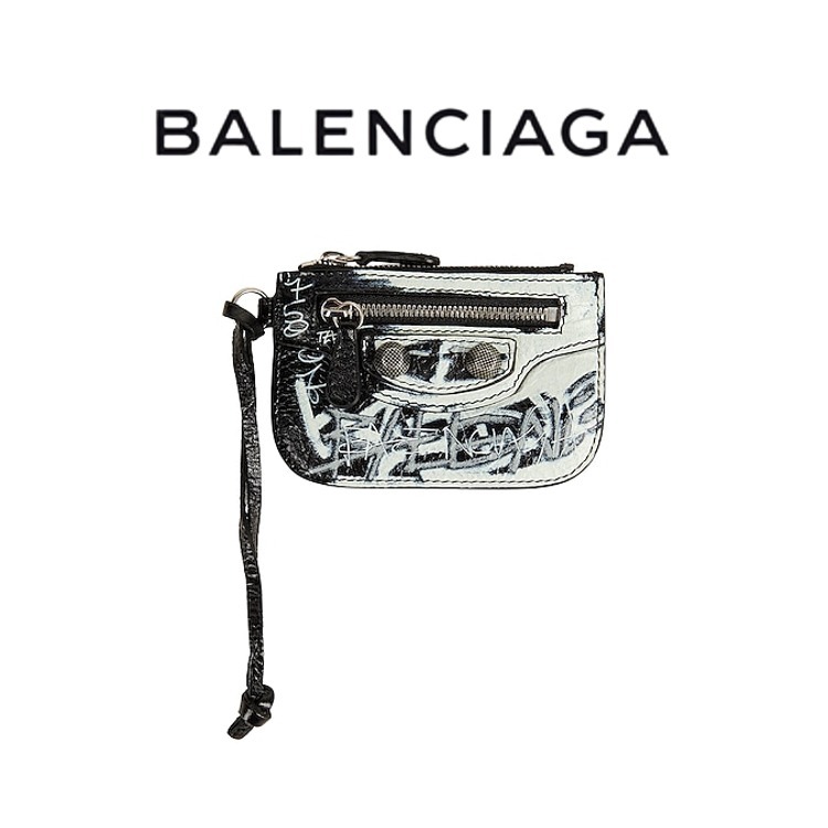 独創的なデザイン♪ BALENCIAGA 財布
