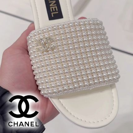 パール CHANEL(シャネル) サンダル・ミュール(レディース