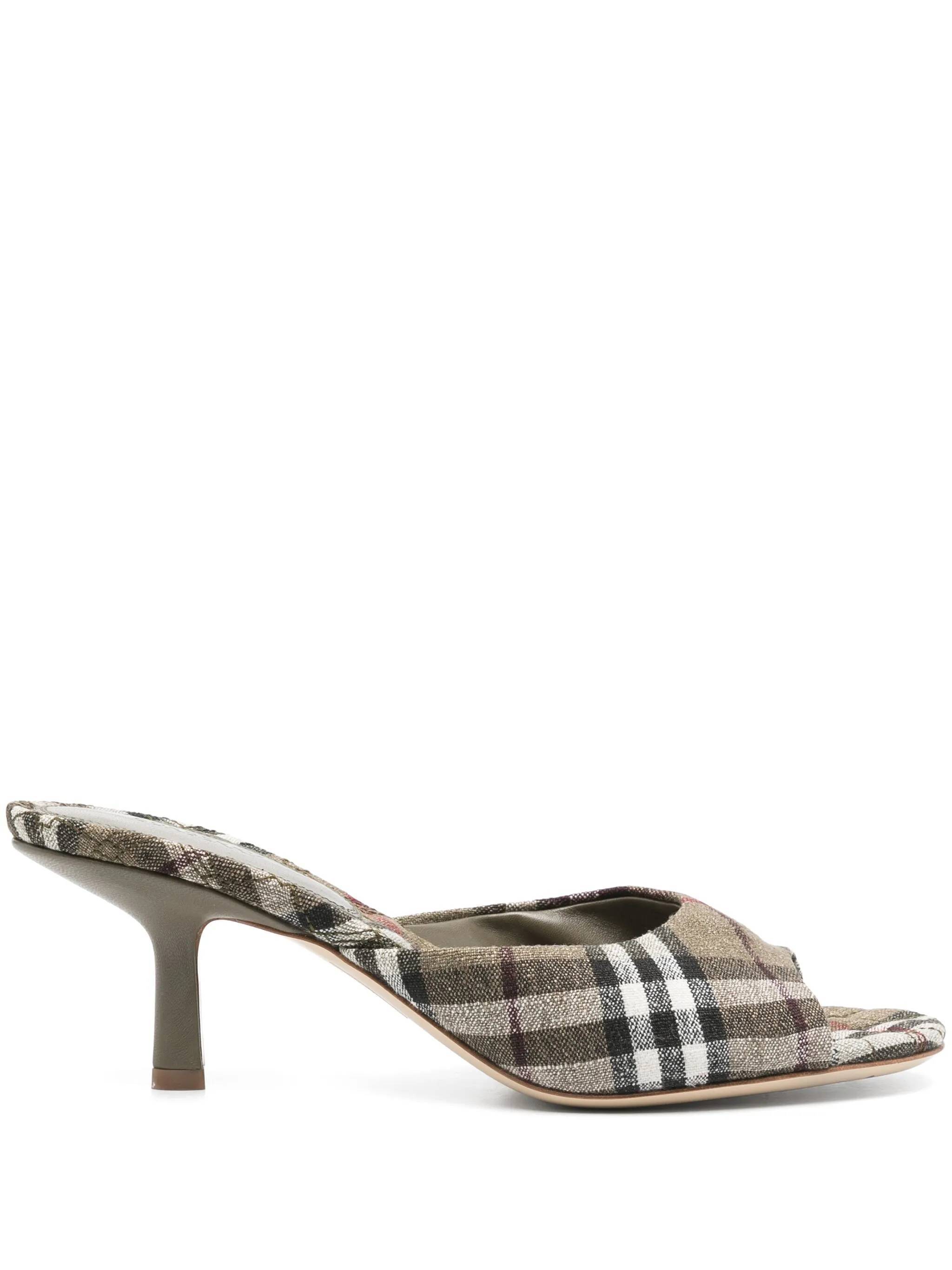 Burberry 8105116X 関税送料込