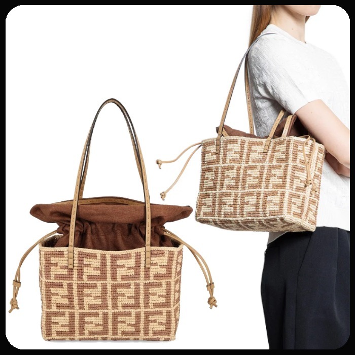 関送込 FENDI ロールスモール FFクロシェラフィアショッパー