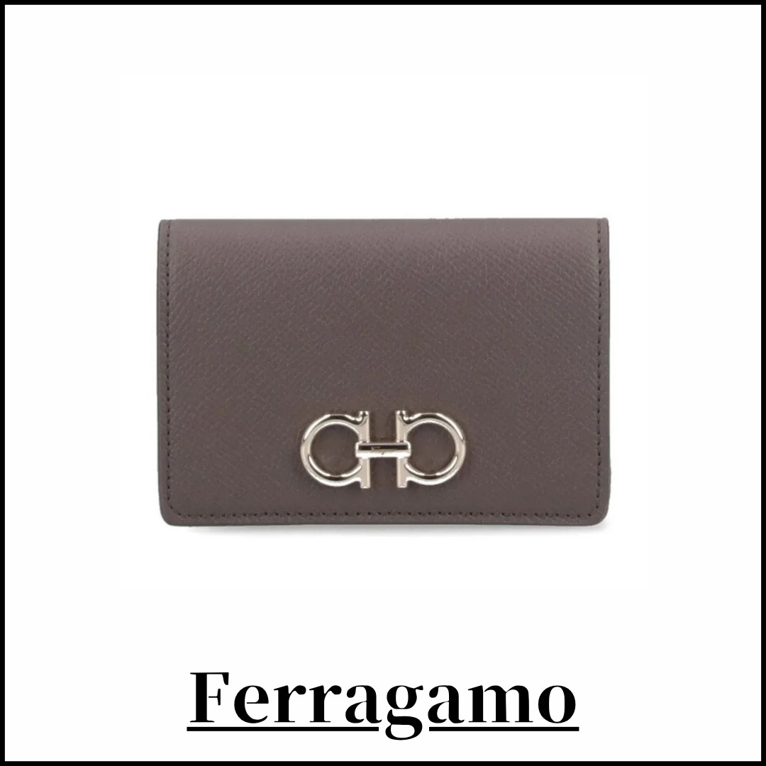 関税込【Ferragamo】ロゴプレート ウォレット