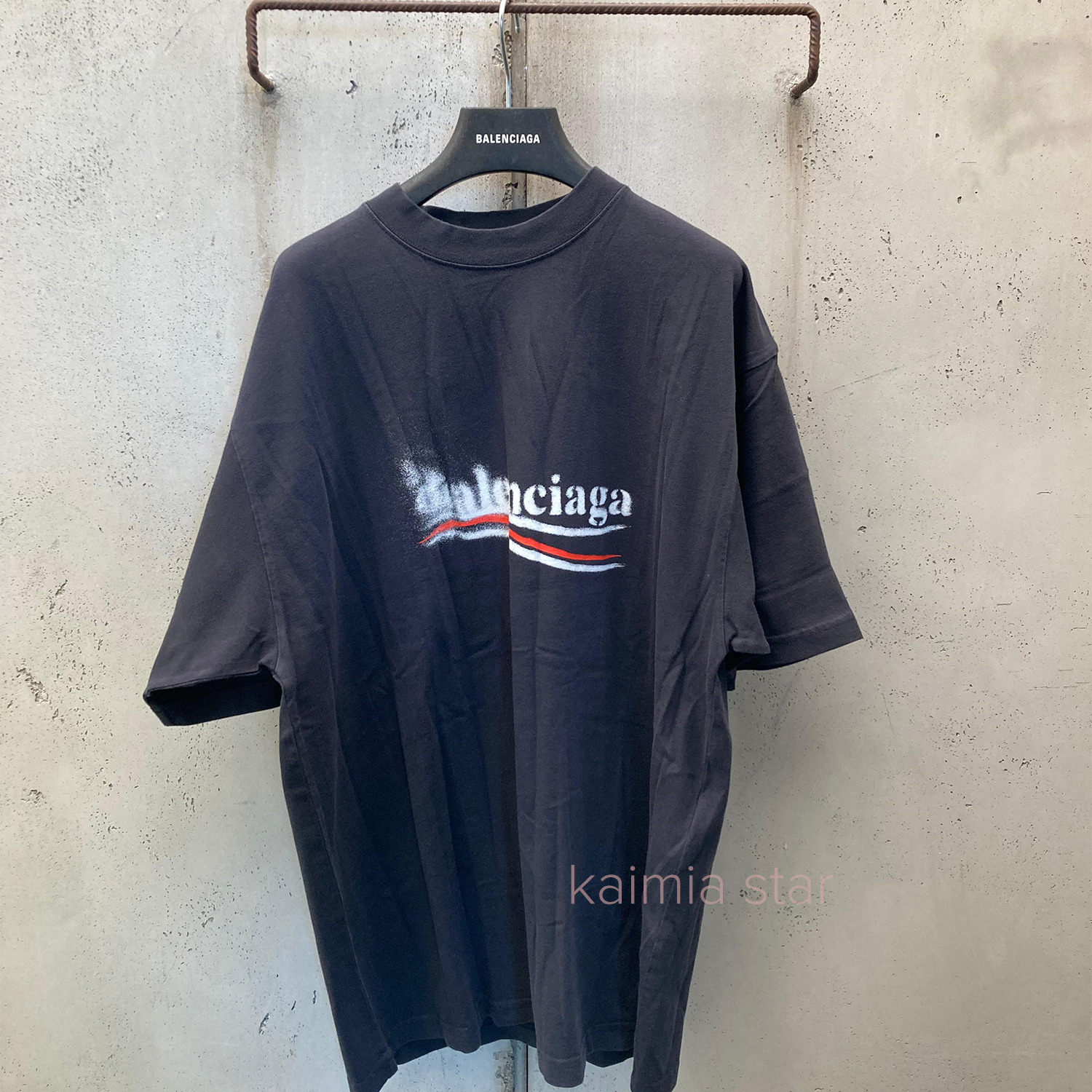 ●BALENCIAGA●Political Stencil Tシャツ ミディアムフィット