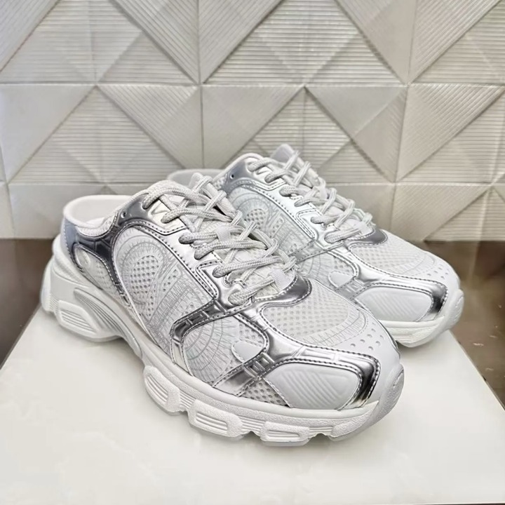 《履きやすさ抜群☆》Dior Chrono スニーカー 軽量ソール