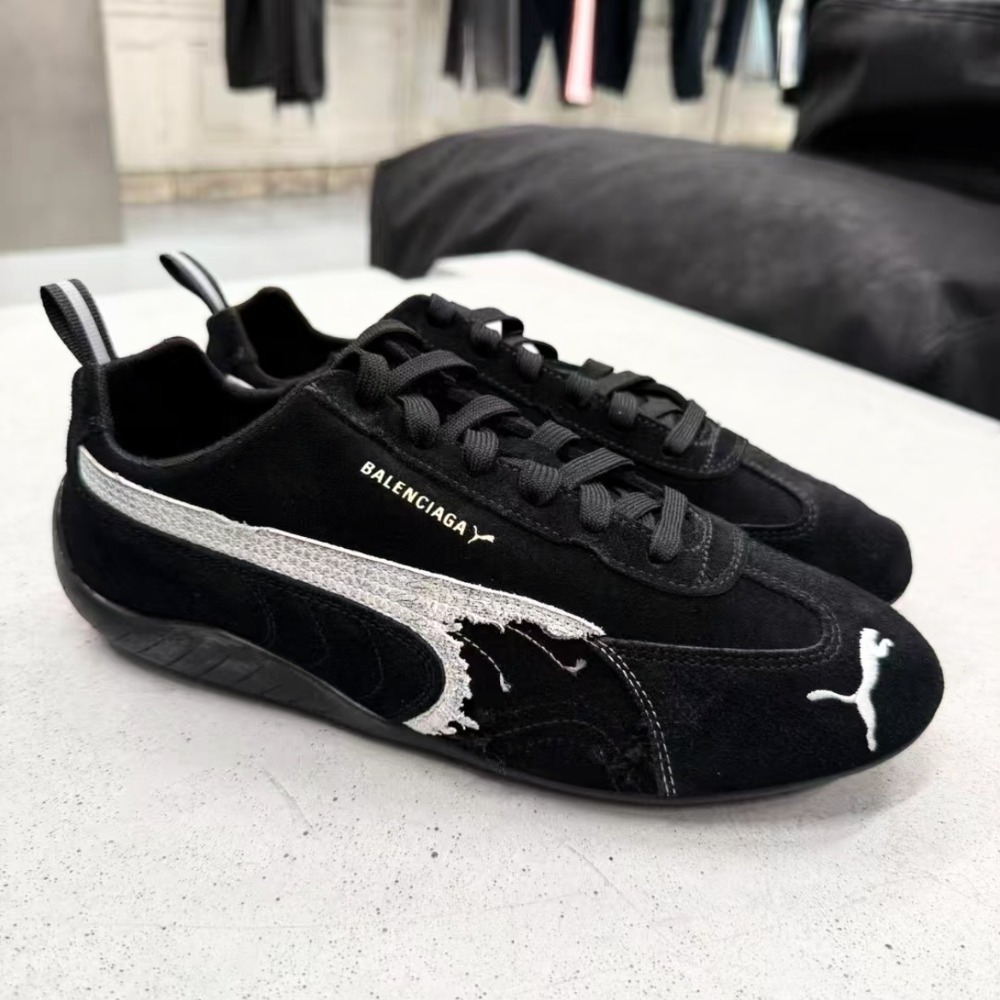 《コラボ》【BALENCIAGA】× PUMA スピードキャット スニーカー