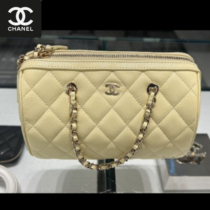 春夏の主役♡一点物級の存在感【CHANEL】ハンドバッグ