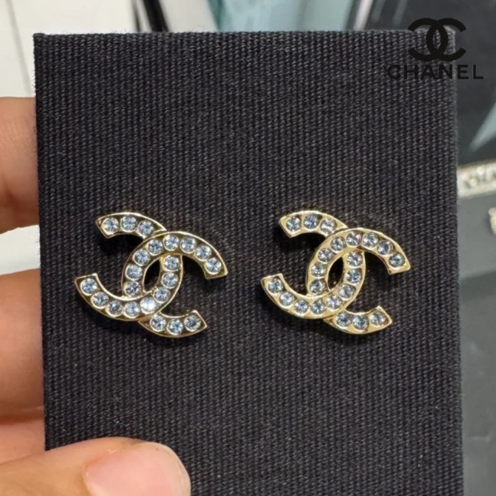 【華やかにきらめく×贈り物にも♪】CHANEL★ピアス CCロゴ