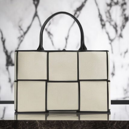 【完売必至】ボッテガ バイカラー ノットショルダーバッグ バイカラー BOTTEGA VENETA(ボッテガヴェネタ) バッグ・カバン