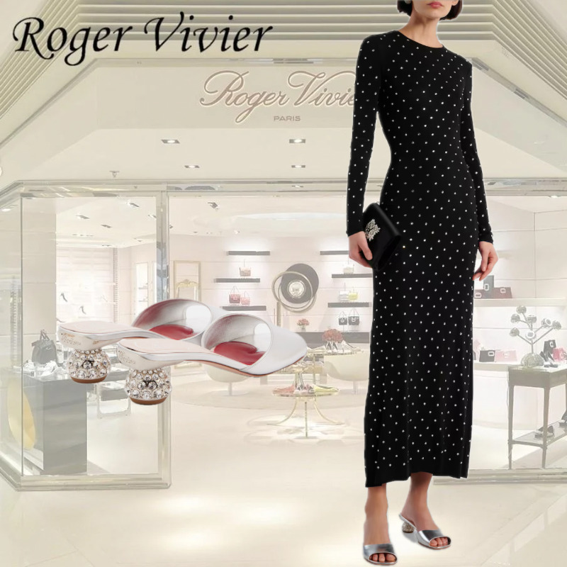 【Roger Vivier】装飾された革のミュール