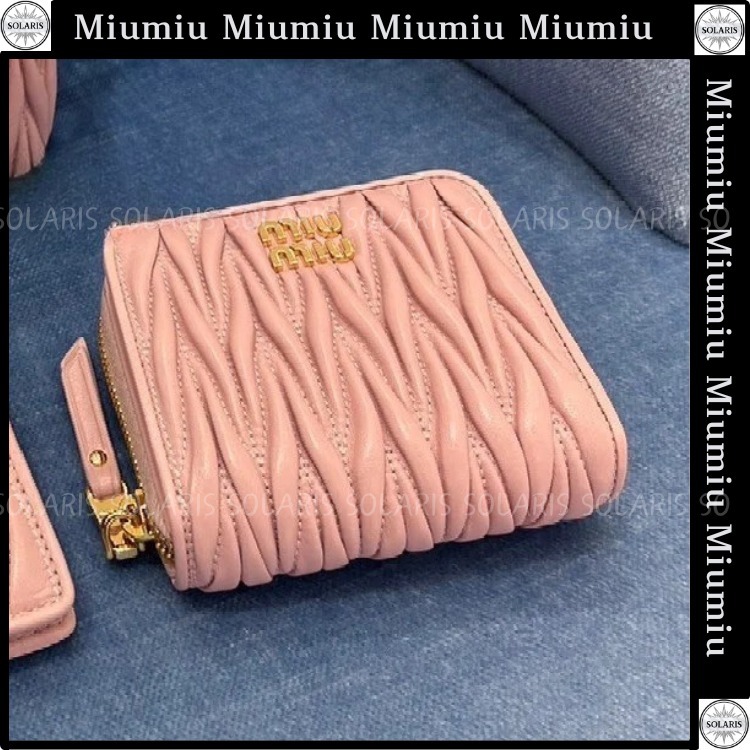 【新作】MIUMIU マテラッセレザー 財布