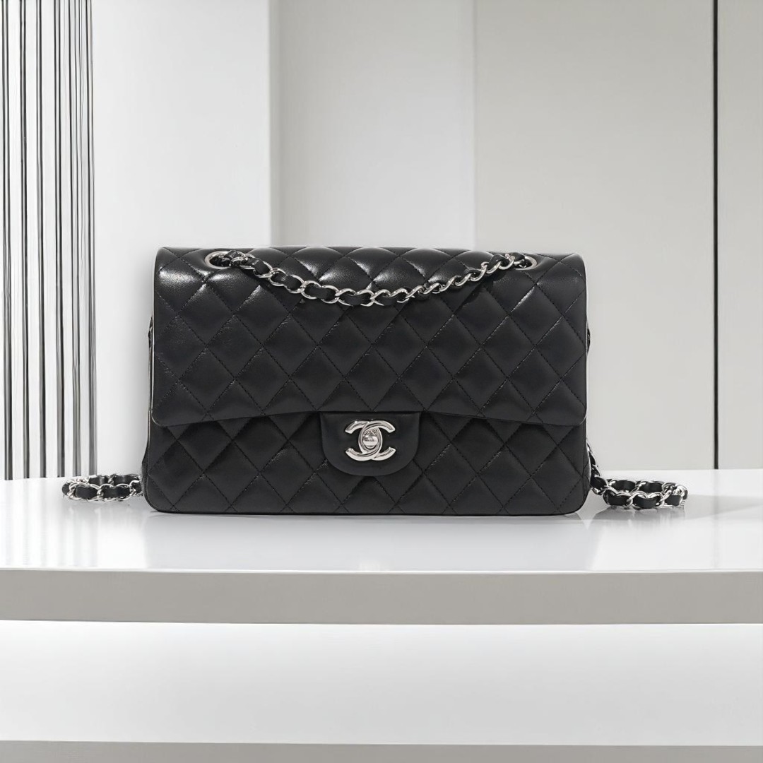 VINTAGE●CHANEL●シャネル クラシックフラップバッグミディアム