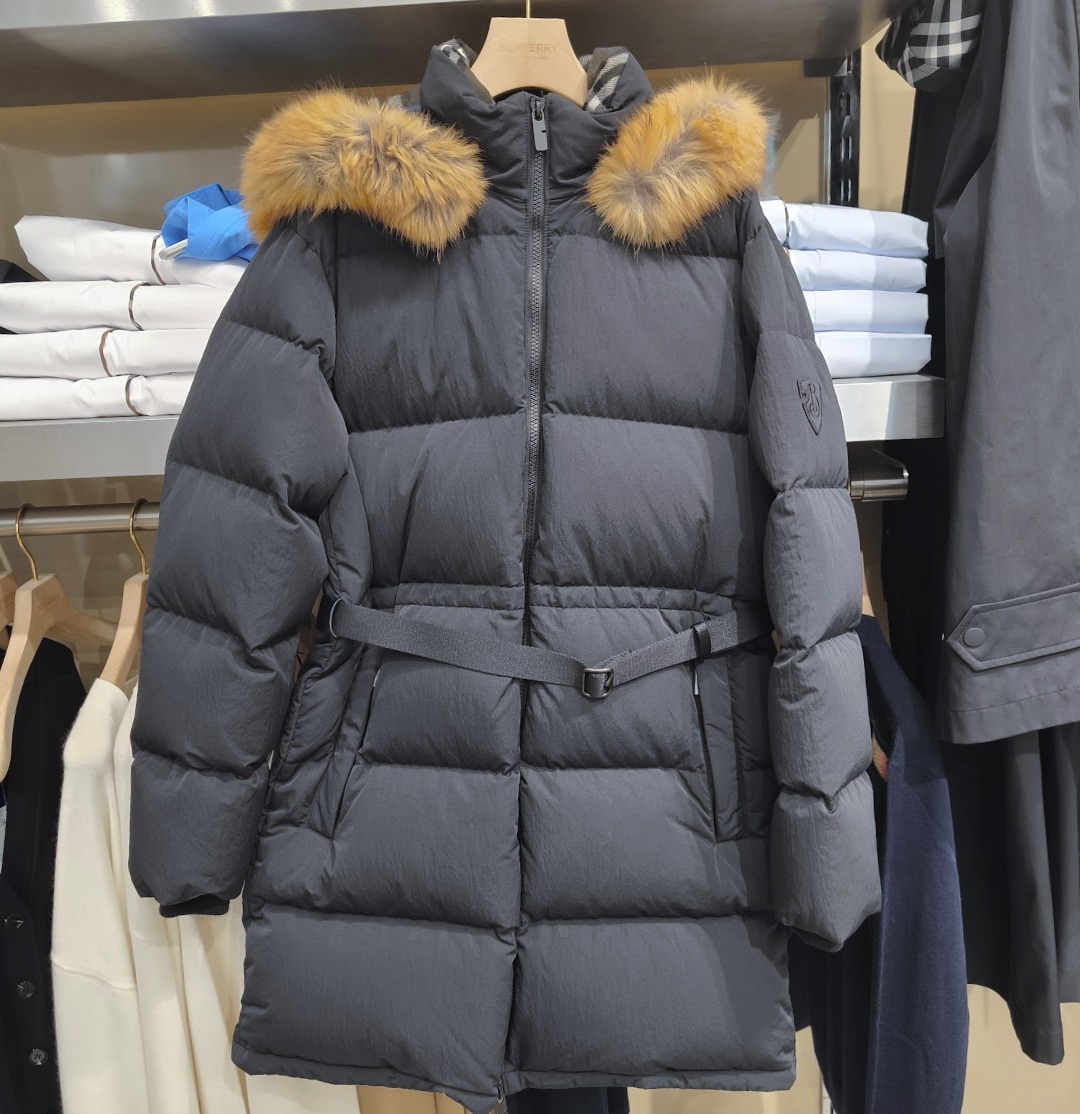 【BURBERRY】 DANIEL LEE コレクション ダウンコート