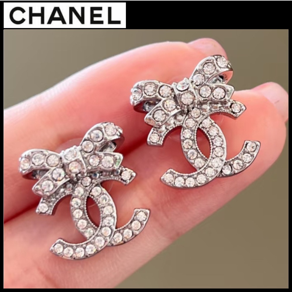 大人可愛い【CHANEL】リボン CCマーク ピアス シルバー