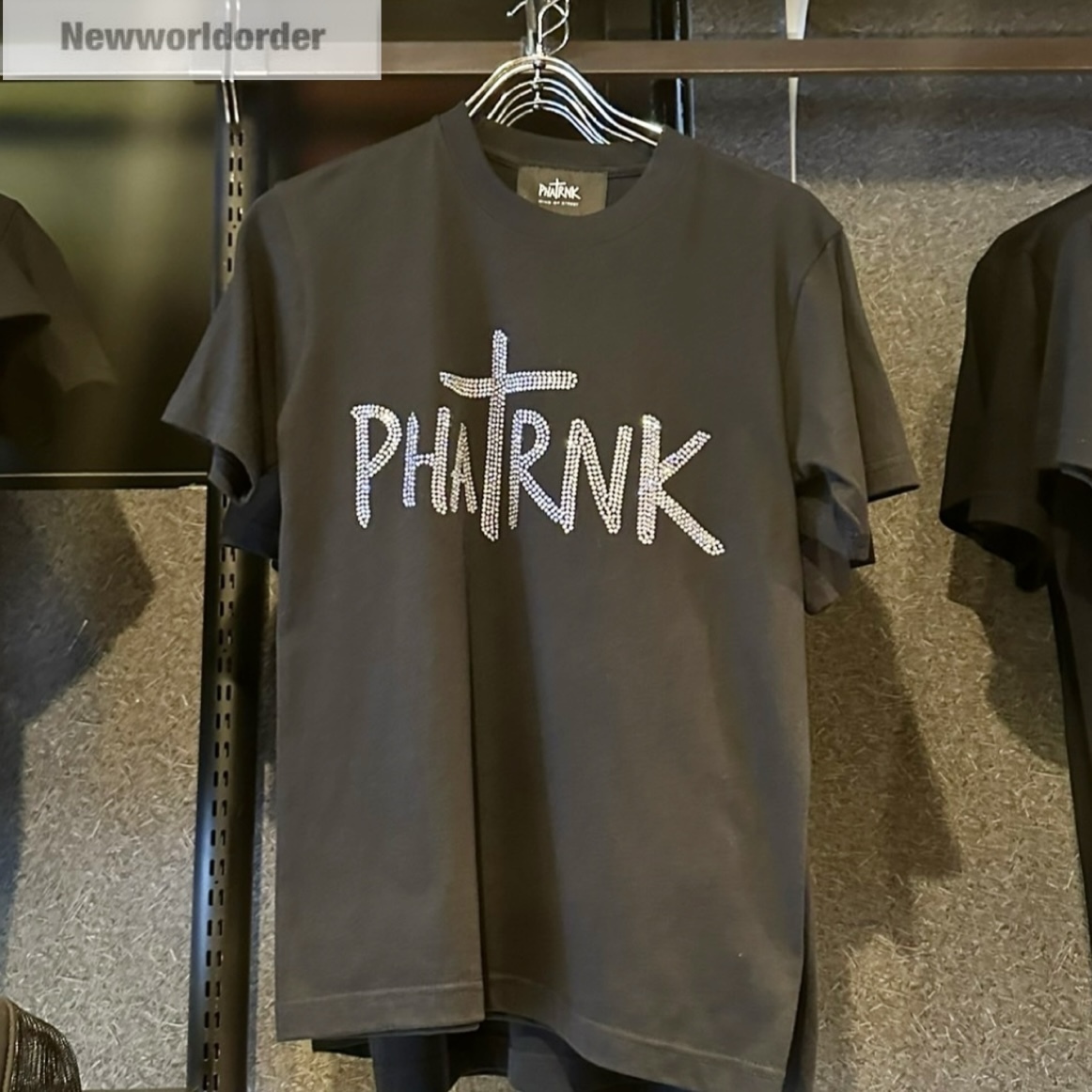 【ラインストーン】PHATRNKファットランクベーシックロゴTシャツ