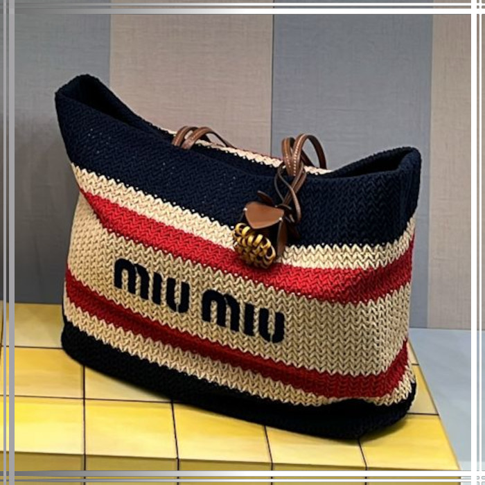 【大人サマーバッグ】Miu Miu ラフィア風 かごバッグ カジュアル