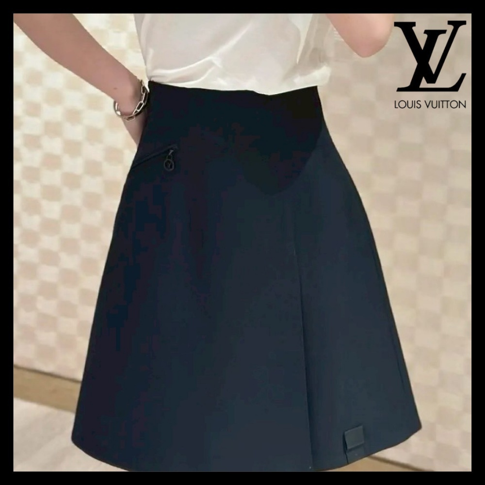 【動きやすく快適な着心地♥】Louis Vuitton ミニスカート