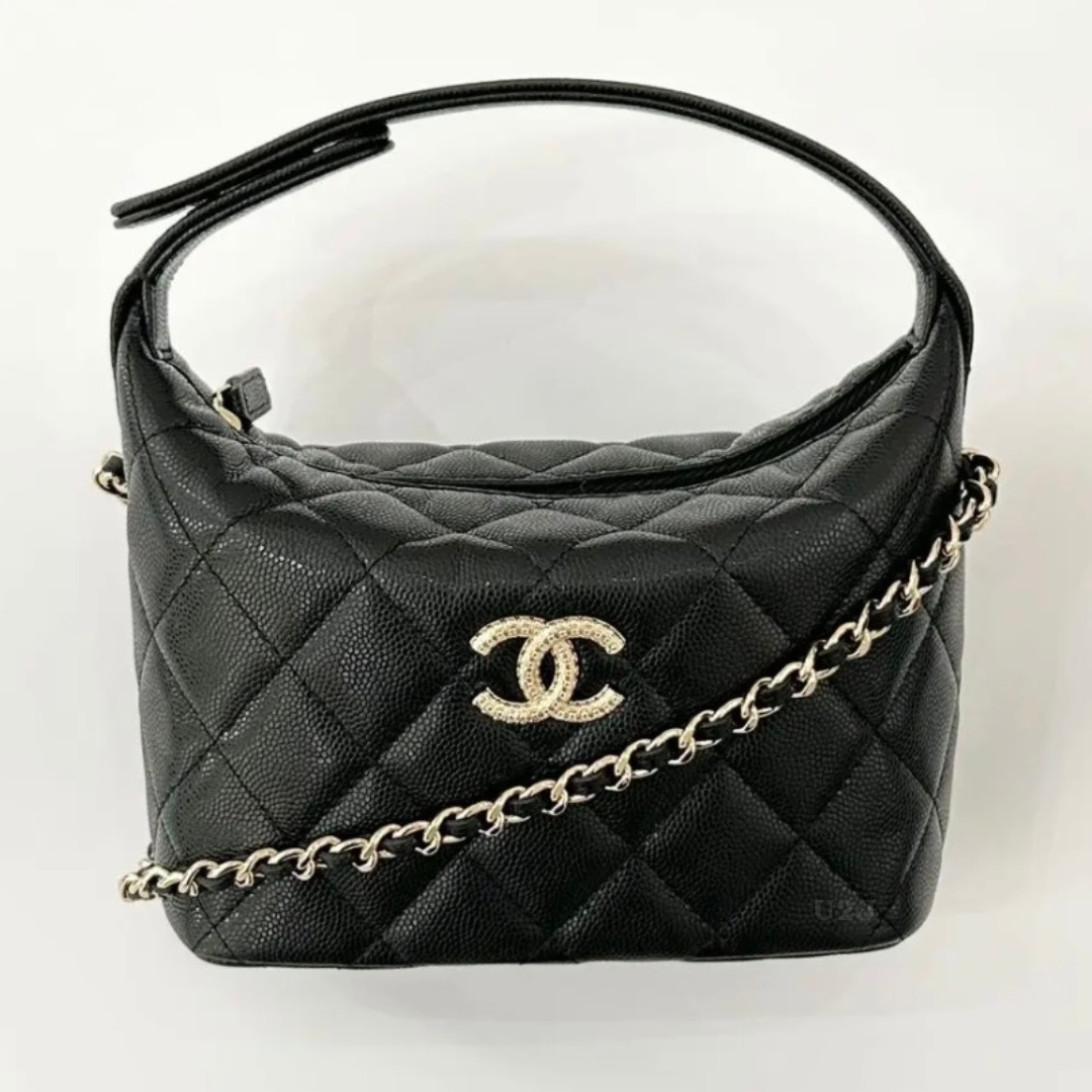 《抜群のサイズ感♡》 CHANEL チェーン クラッチ バッグ