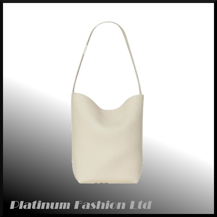 送料込♪【The Row】Medium N/S Park Tote Bag in Leather Ivory