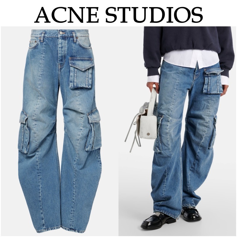 【Acne Studios】ローライズバレルレッグカーゴジーンズ