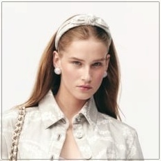 《夏らしい爽やかな花柄》CHANEL ココビーチ ヘアバンド