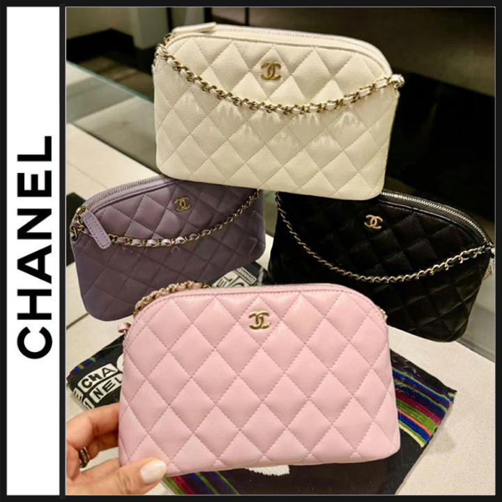 大人気♡カラバリ豊富！CHANELチェーンクラッチバッグ