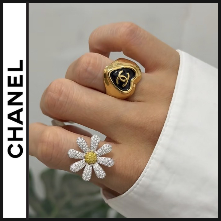 指先に遊び心をプラス♡CHANEL ハートリング