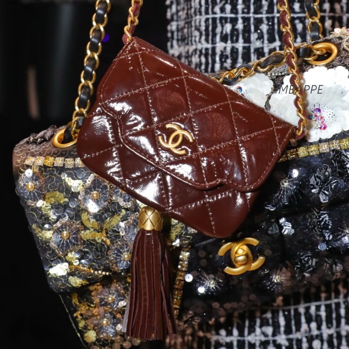 《25A》キュート♪【CHANEL】シャネル チェーンクラッチバッグ