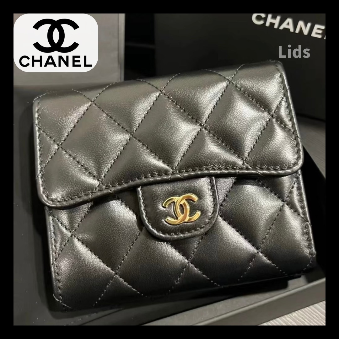 【黒に恋して】CHANEL クラシック スモール フラップ ウォレット