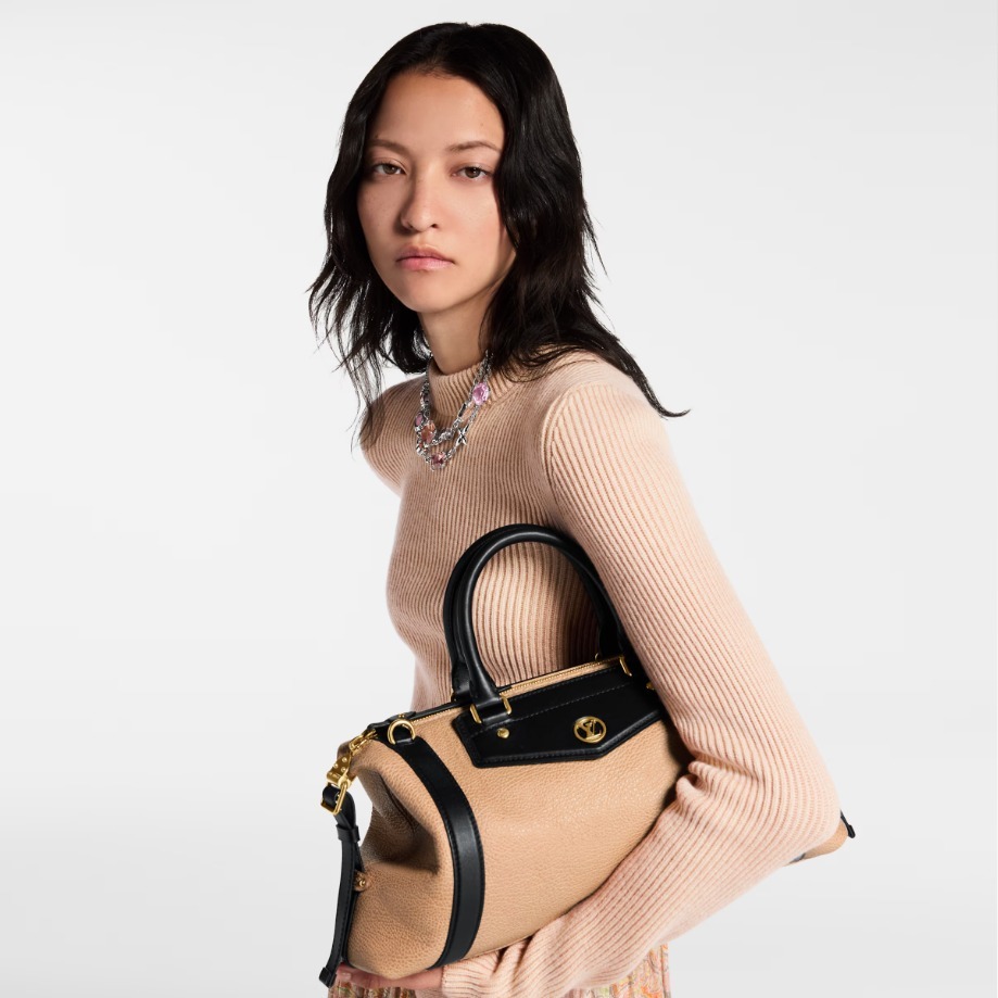 Louis Vuitton《LV バイカーMM》アリゾナベージュ レザー 直営店