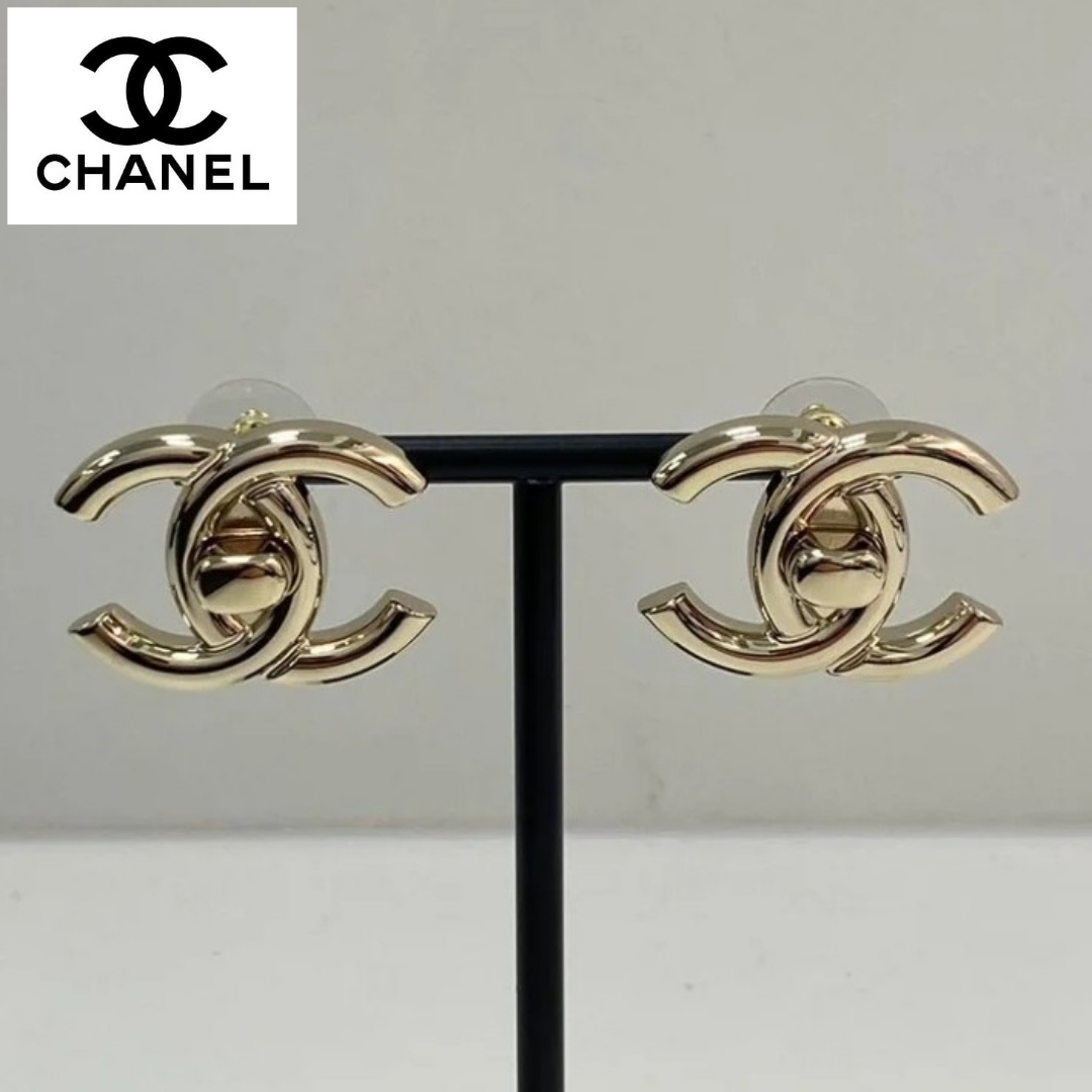 【CHANEL】25A シンプルコーデにアクセント★シャネル ピアス