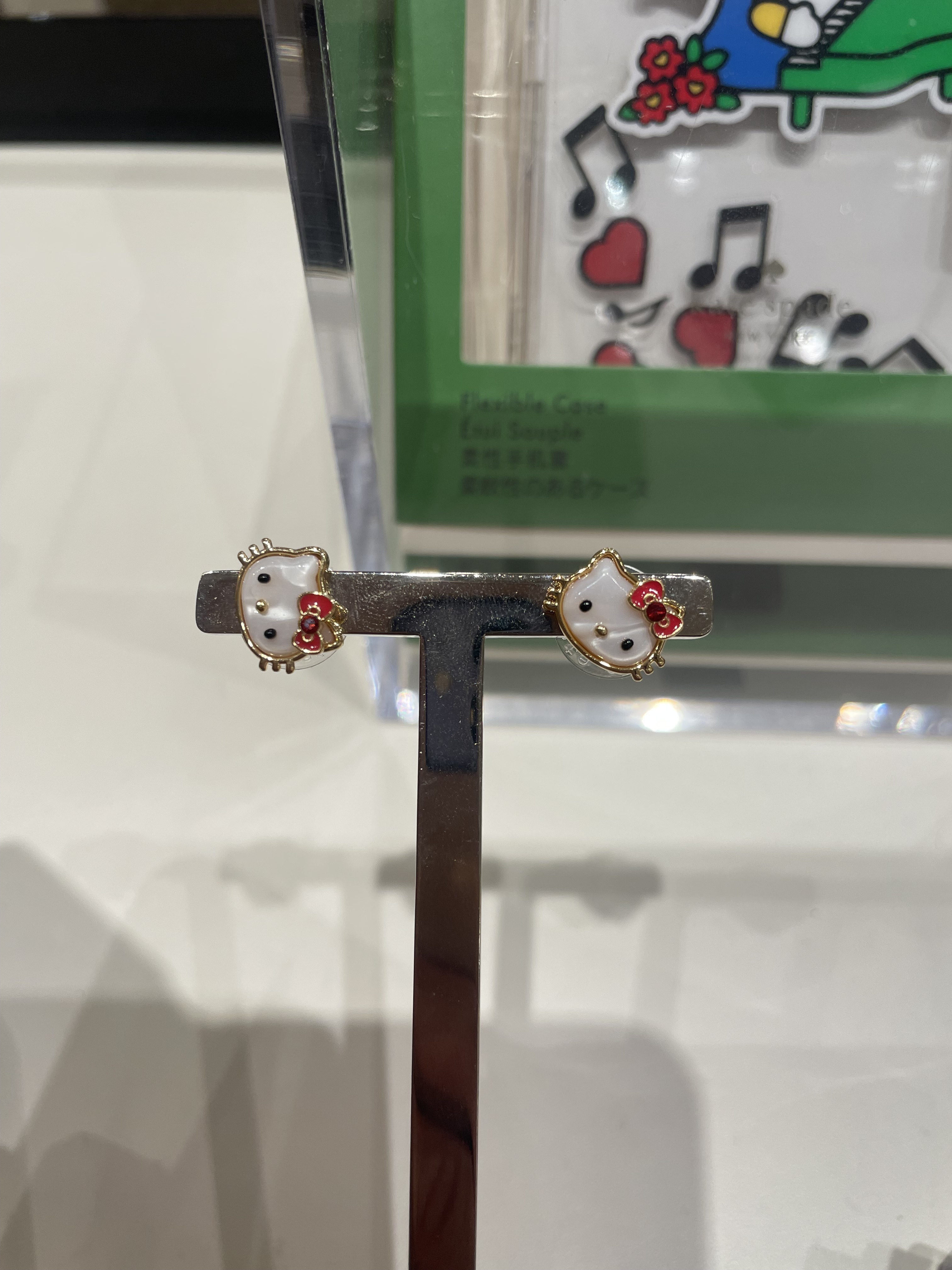国内発!在庫有! Hello Kitty X Kate Spade★ハローキティ ピアス