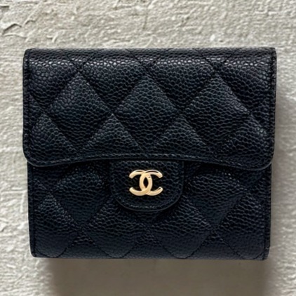 未使用美品【Chanel】キャビアスキン コンパクト財布 ミニ財布