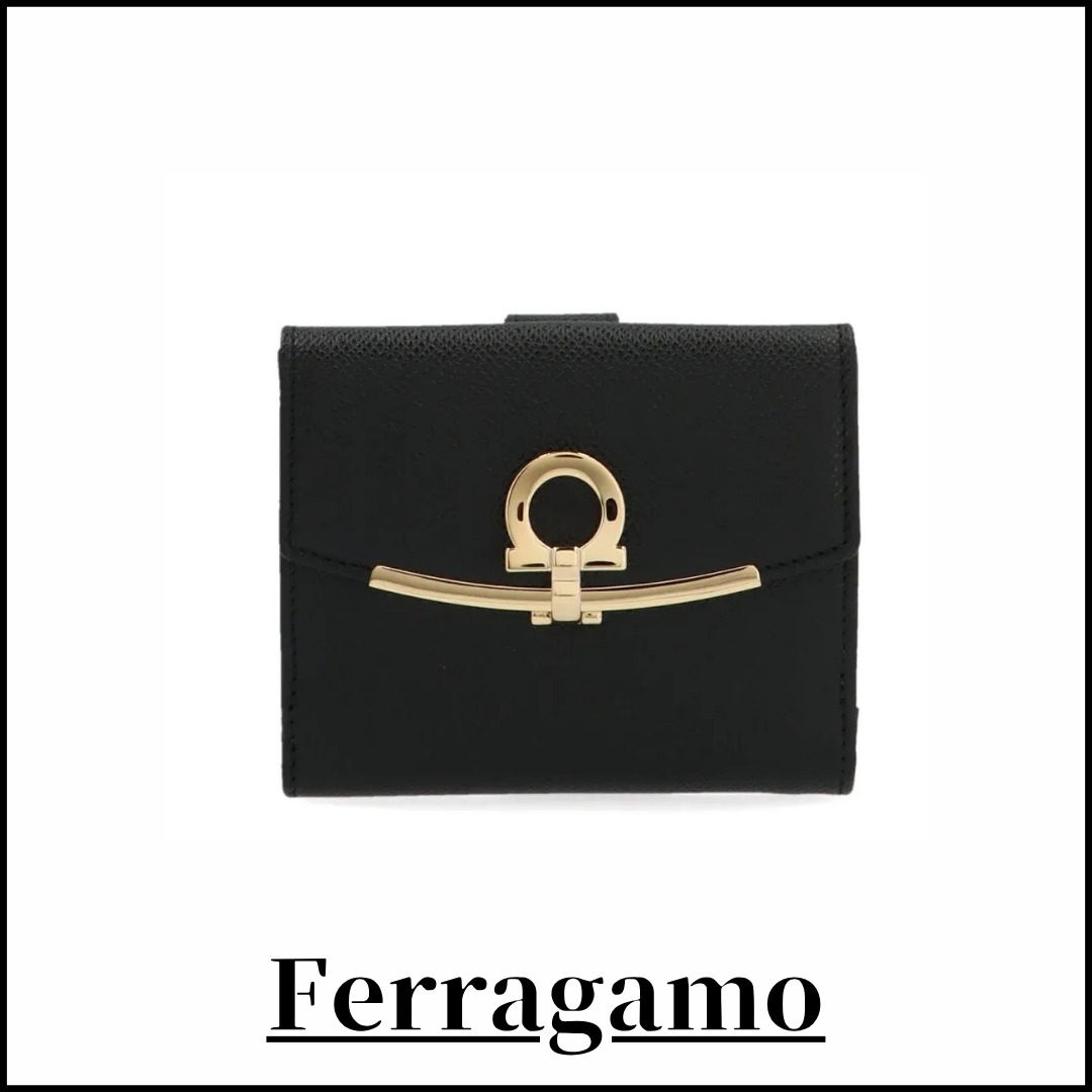 関税込【Ferragamo】ロゴ プレート 財布 ブラック