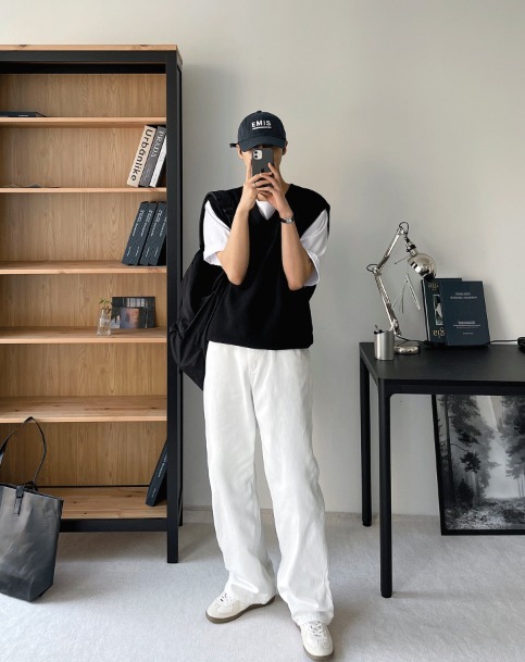 [COSYHARU公式] Beige & White simple Sneakers 関税・送料込み