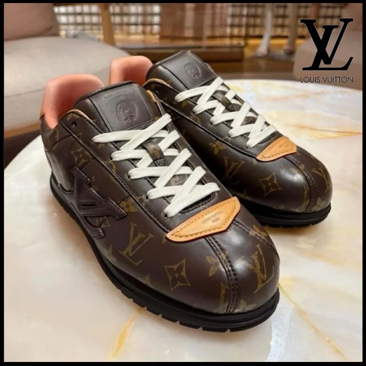 【モノグラム☆】 Louis Vuitton LV バターソフト スニーカー