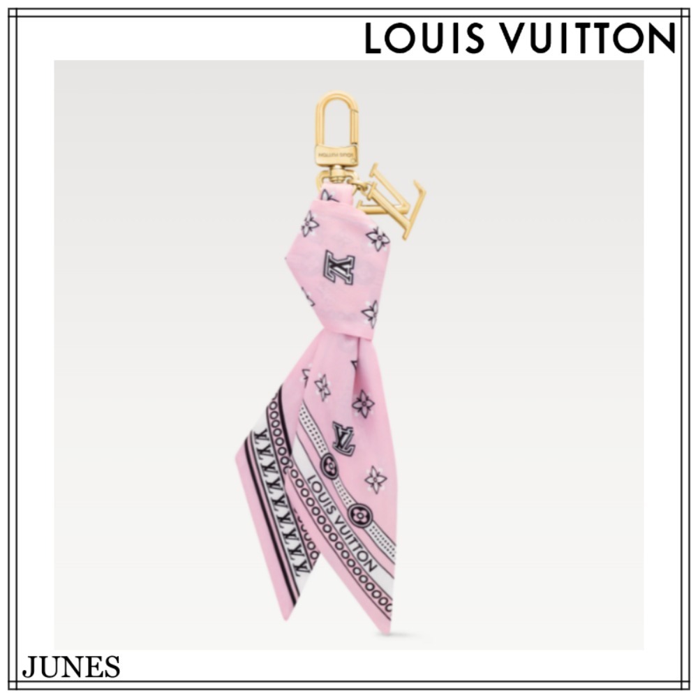 新作チャーム！！【LOUIS VUITTON】バッグチャームLVバンダナ