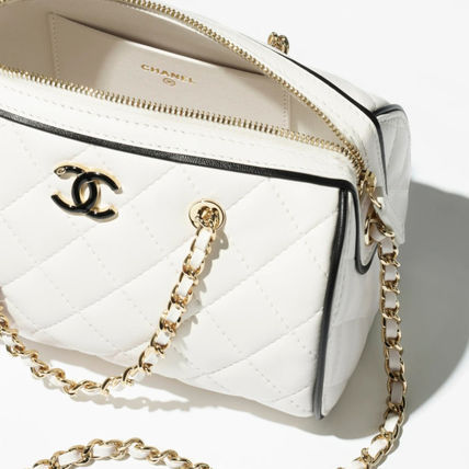 《形が可愛い♥》CHANEL チェーン クラッチ バッグ