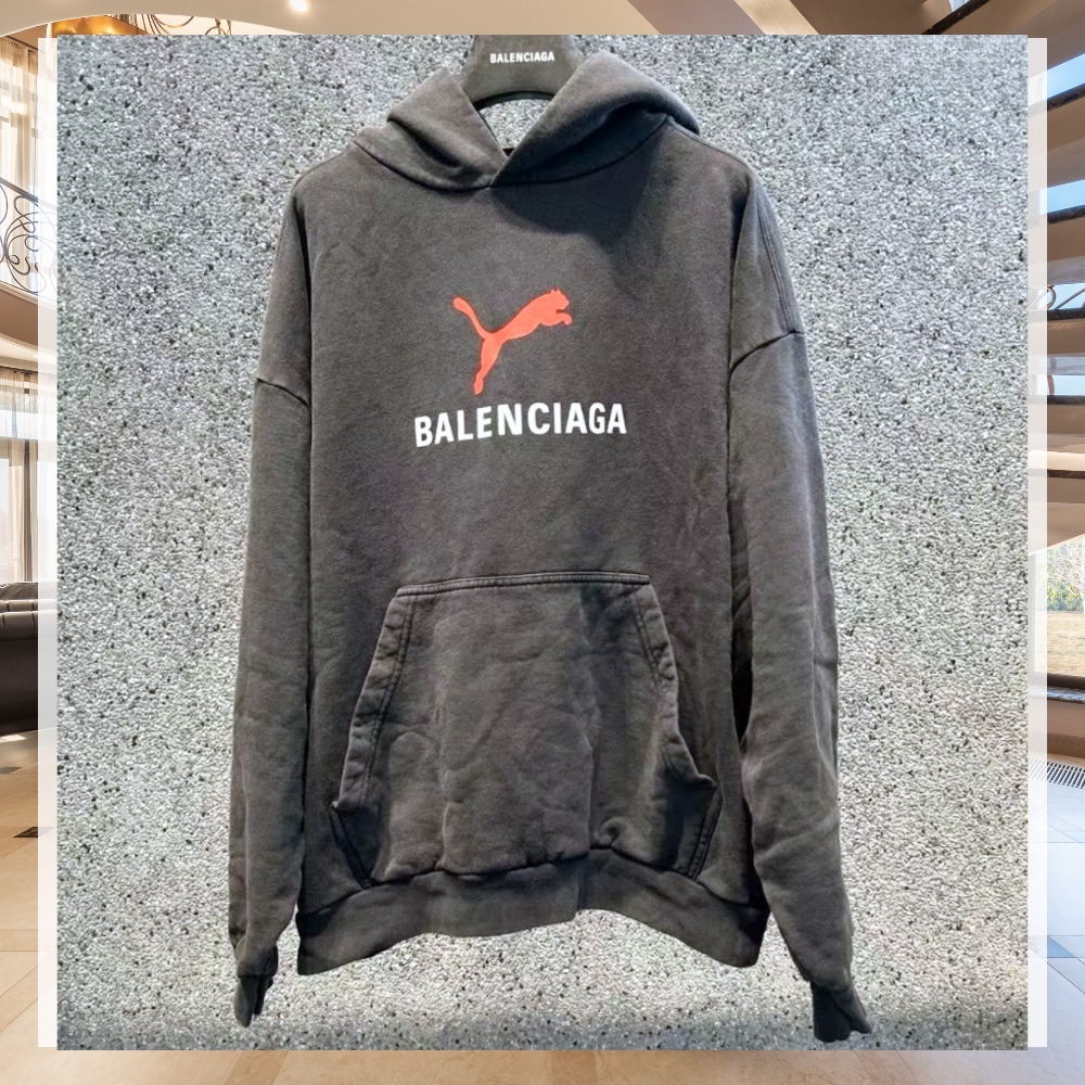 《コラボ》【BALENCIAGA】× PUMA フーディーミディアムフィット