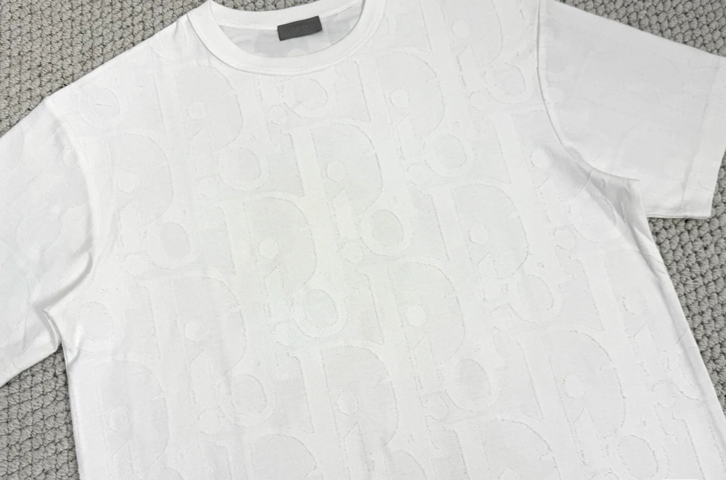 《洗練された一枚》Dior オブリーク リラックスフィット Tシャツ
