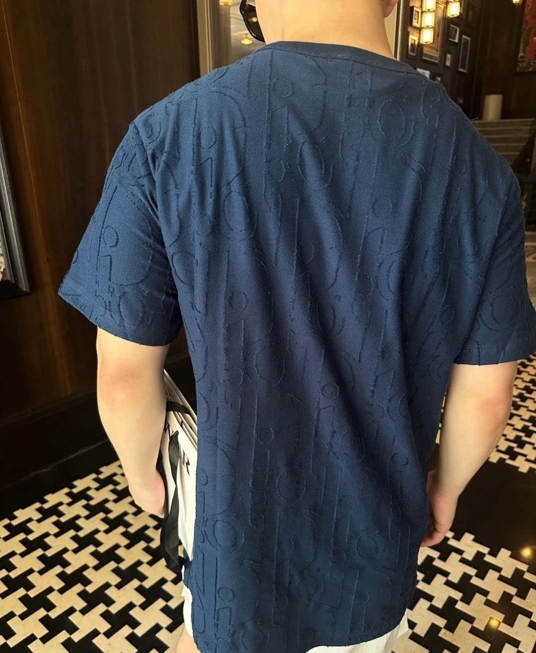 《洗練された一枚》Dior オブリーク リラックスフィット Tシャツ