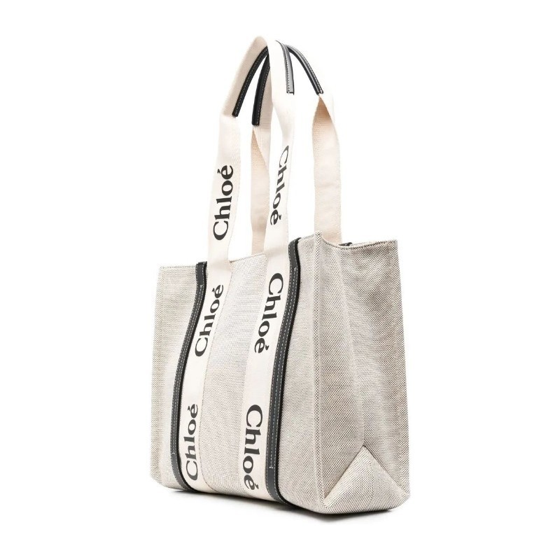 トートバッグ Chloe FW25 \"WOODY\" BAG (CHC22AS383I26 91J)