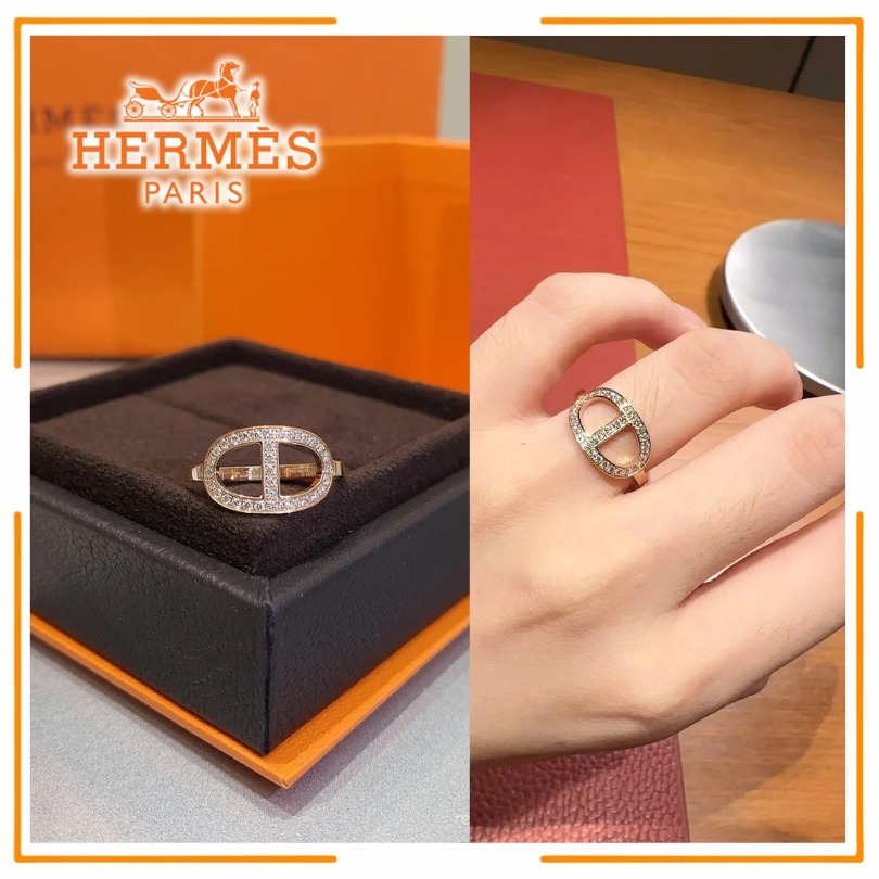 輪郭の煌めきが指先を彩る【HERMES】シェーヌダンクル リング