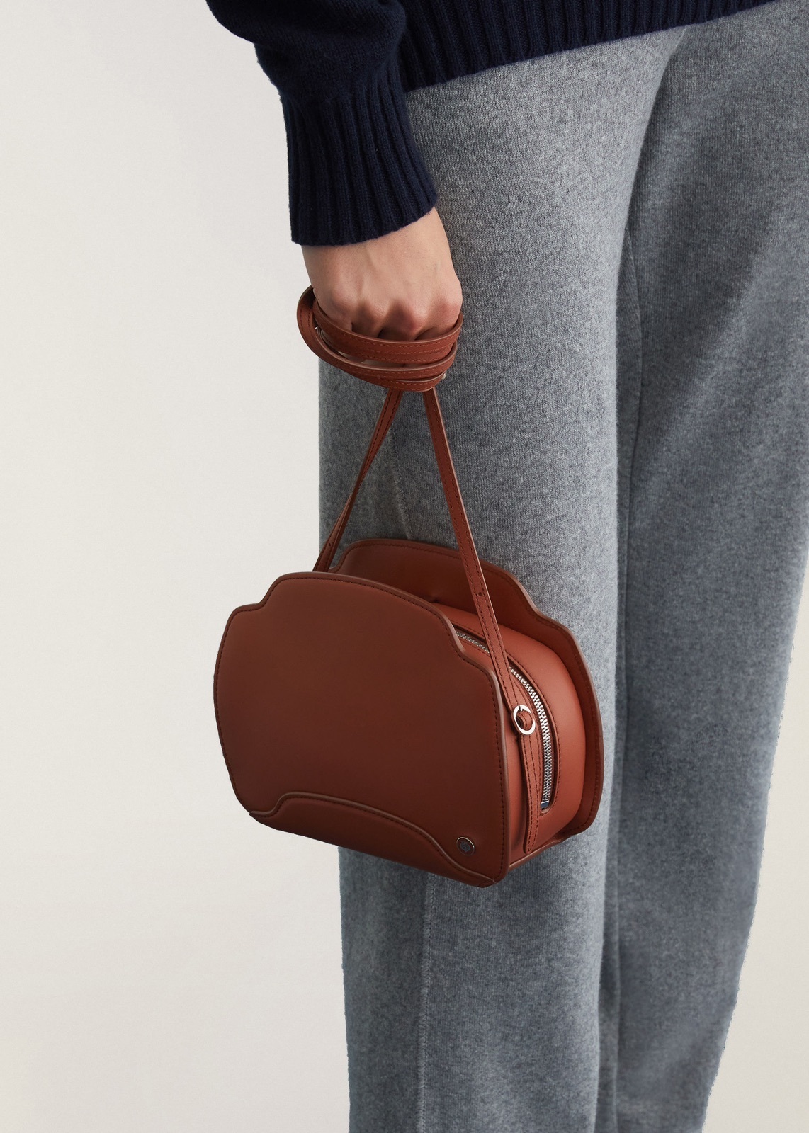 直営店【Loro Piana】Sesia ショルダーバッグ