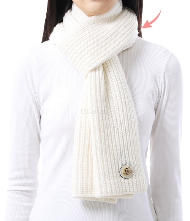 GUCCI｜MUFFLERS (773426 3GB02 9200)