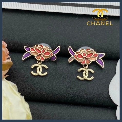 【新作】CHANEL ペンダントピアス CCロゴ レジン
