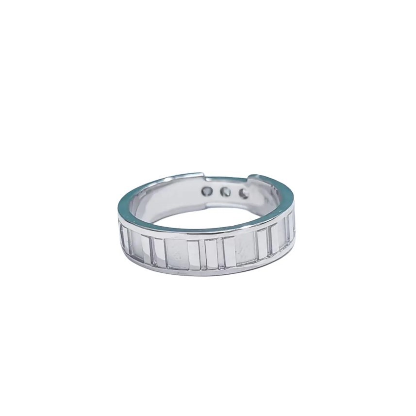 Tiffany & Co \"ATLAS\" ダイヤモンド リング【ランク:A】