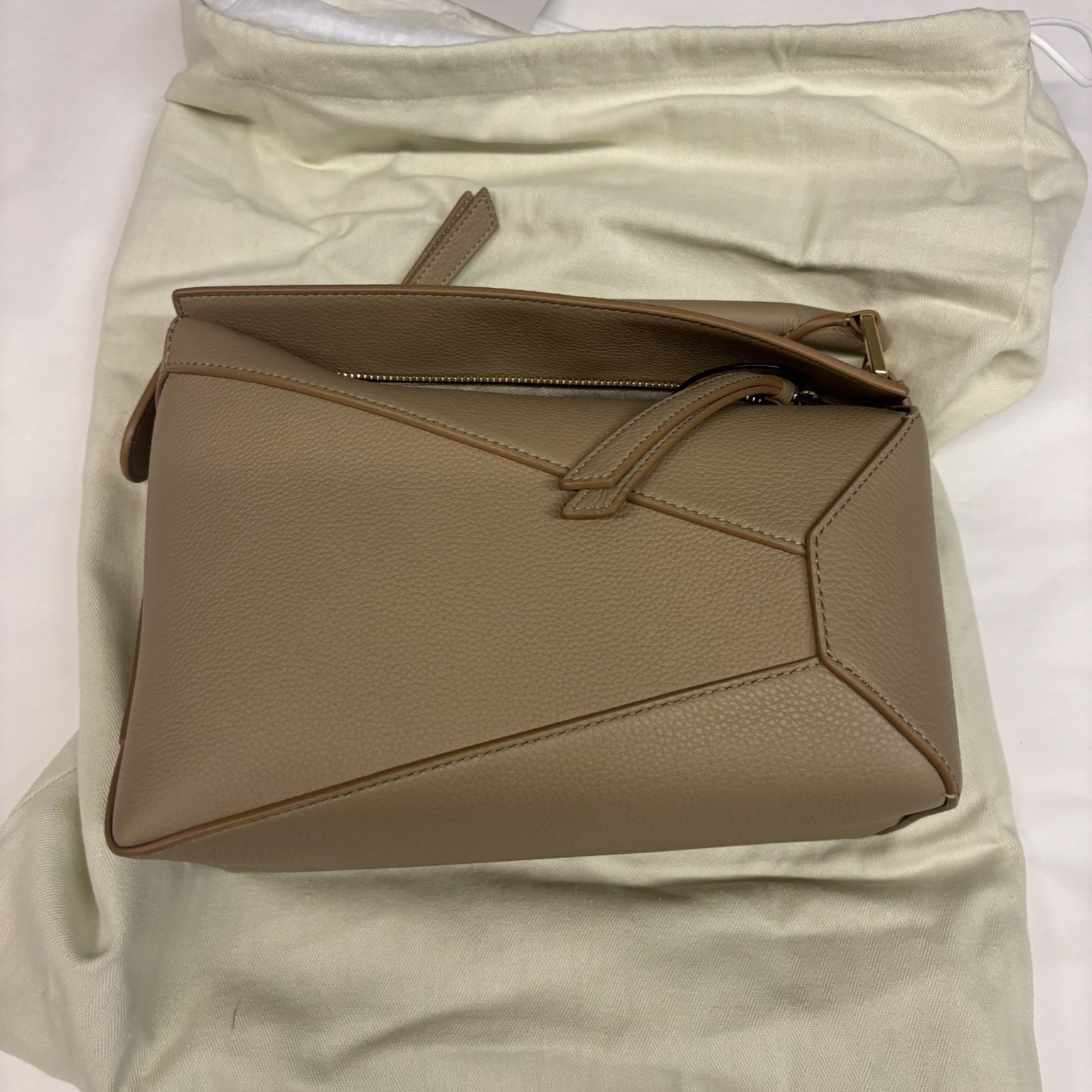 立体デザイン パズル バッグ LOEWE スモール トフィー ◆ カーフ